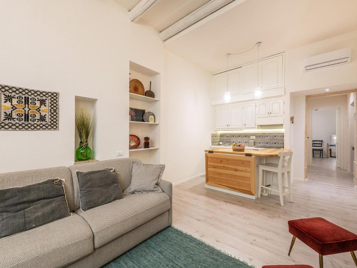 Caldo Appartamento nel cuore della città Cagliari Extérieur photo